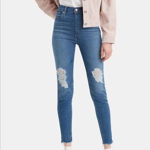 NWT Mike High Super Skinny Levi’s Jeans with Rips